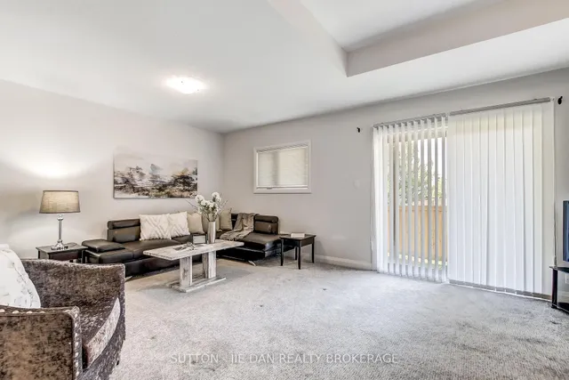 819 KLEINBURG Dr #2, London North 4