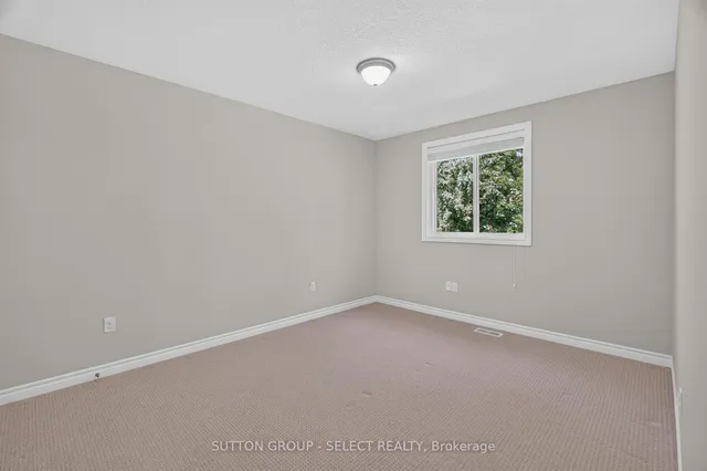 713 Silverfox Pl, London North 3