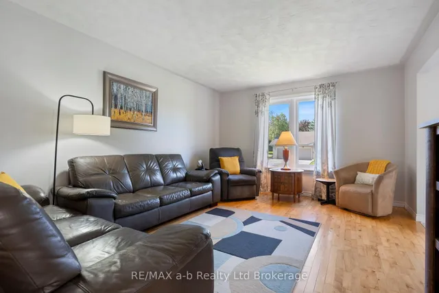 48 Denrich Ave, Tillsonburg 5