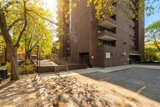 71 Somerset St #2003, Ottawa 4
