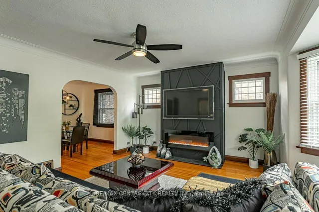 123 1/2 Myrtle St, St. Thomas 3
