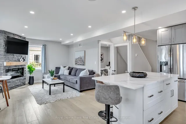 547 Rose Ave, Peterborough 3