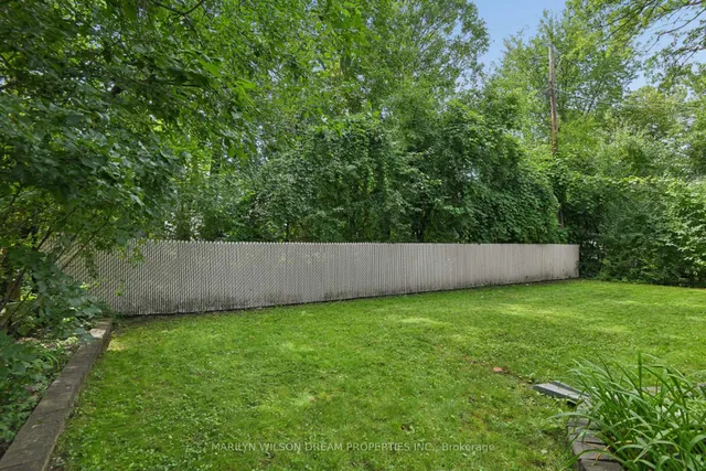 232 Island Park Dr, Ottawa 4
