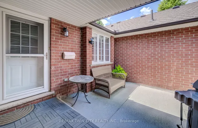 10 ISHERWOOD Ave #18, Cambridge 3