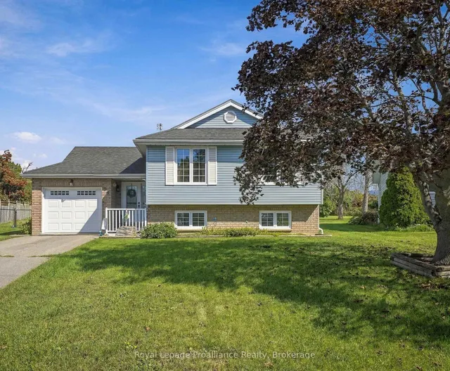 99 Westwind Cres, Prince Edward County 2