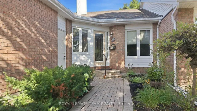 46 Grand Cedar Crt #51, Stittsville 4