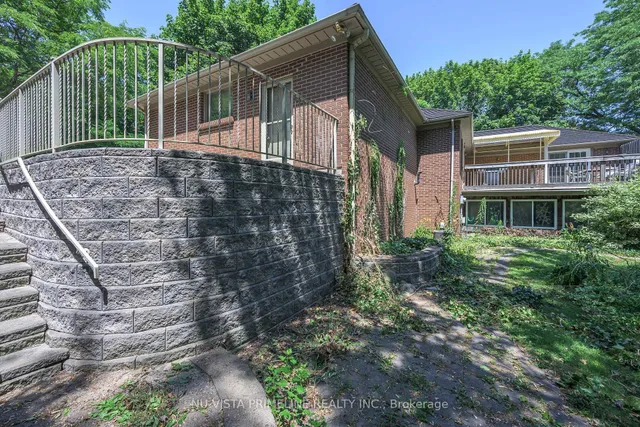 98 Shavian Blvd, London North 5