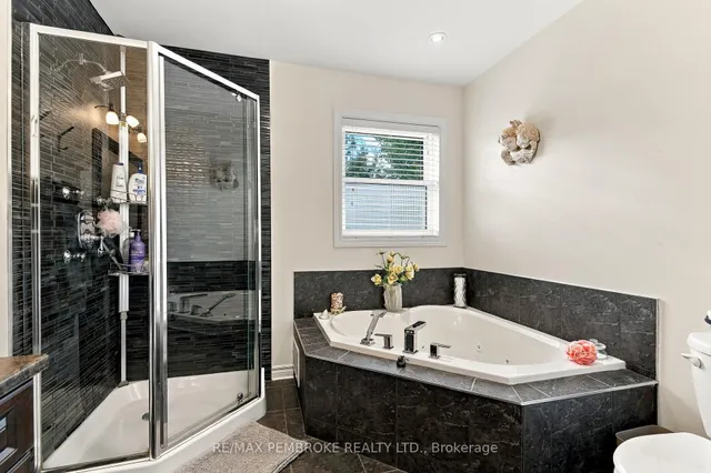 221 Oriole Cres, Petawawa 5