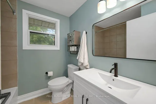 2418 Clementine Blvd, Ottawa 3