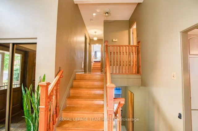 220 Ancaster Ave, Ottawa 5