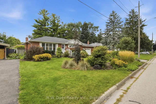 47 Kensington Ave, Brantford 4