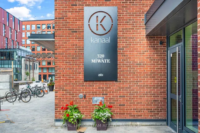 320 MIWATE Private #204, Ottawa 3