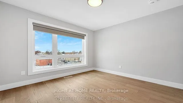 2500 MAIN St #9, London South 5
