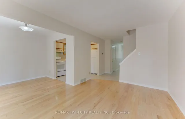 360 Cornridge Pl #4, Waterloo 3