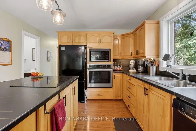 672 Highway 535, French River 4