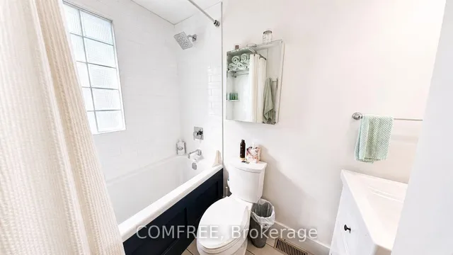 65 Bogart St, St. Catharines 4