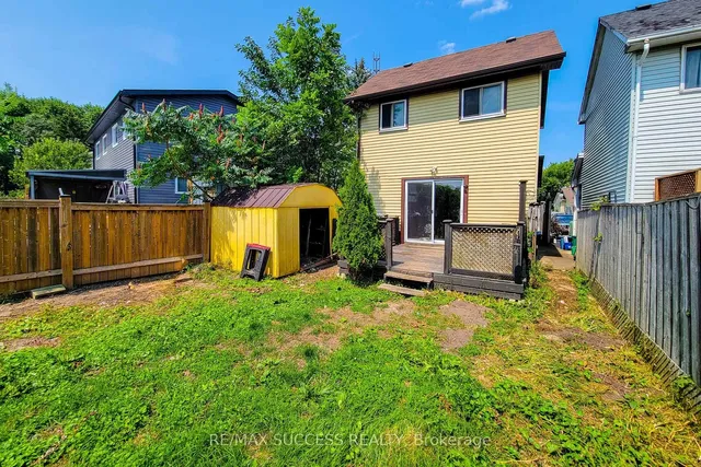 42 Enfield Cres, Brantford 5