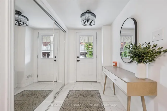 88 DECORSO Dr #30, Guelph 5
