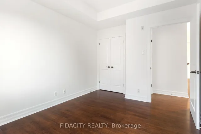 320 Mcleod St #302, Ottawa 3