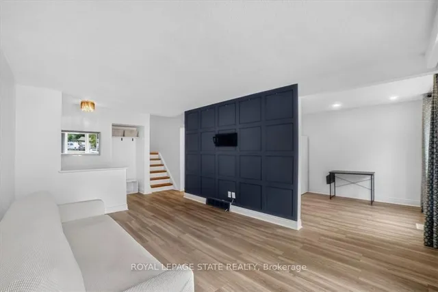 27 Gretna Crt, Hamilton 4