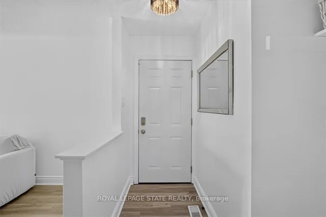 27 Gretna Crt, Hamilton 3