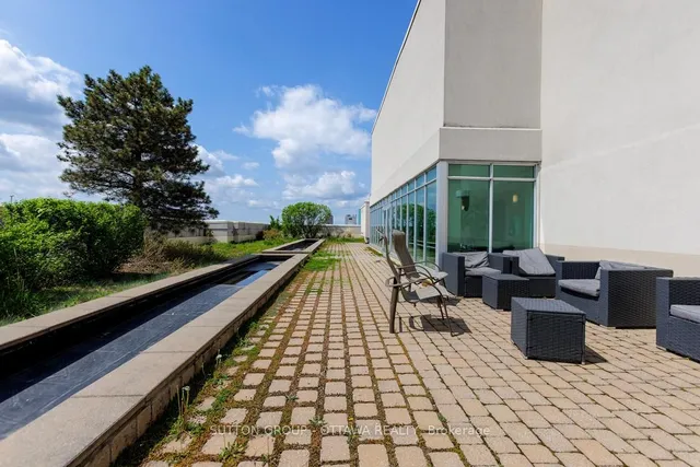 138 Somerset St #508, Ottawa 5