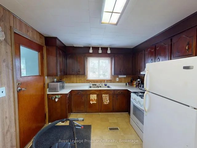 14 Pearl St, Belleville 5