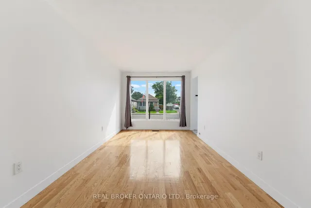 805 Tate Ave, Hamilton 4
