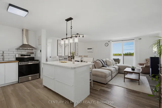563 Mornington Ave #708, London East 3