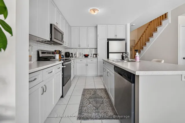 27 Rachel Dr #22, Hamilton 3