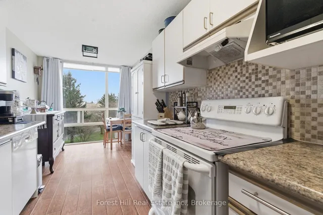 55 Blue Springs Dr #402, Waterloo 3