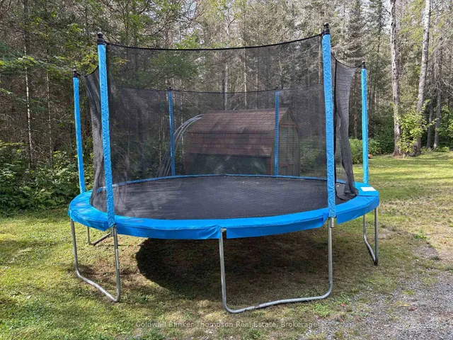 215B Paisley Rd, Joly 2