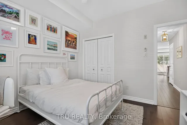 1032 Beryl Private #B, Ottawa 2