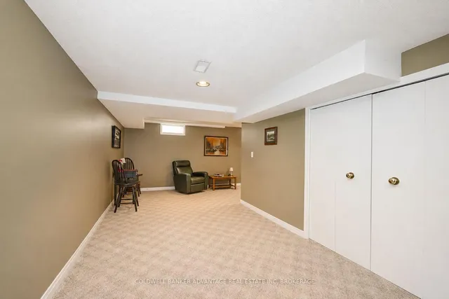 28 Dixon Cres, Welland 4