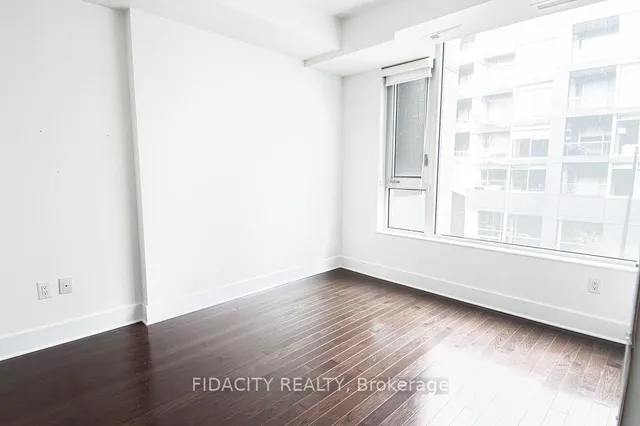 101 Richmond Rd #320, Ottawa 2