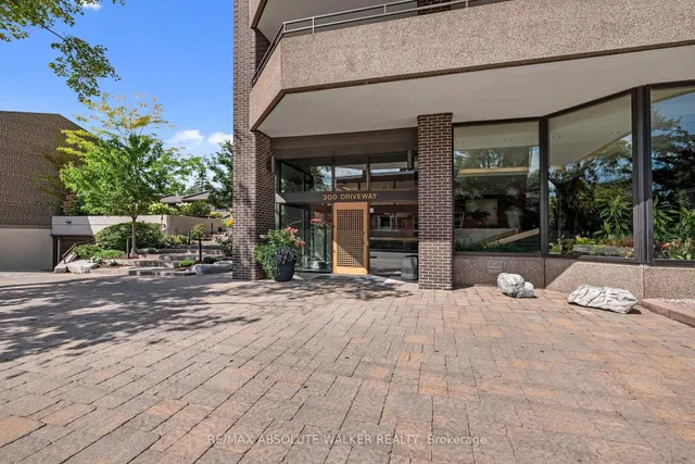 300 Queen Elizabeth Dr #9B, Ottawa 5