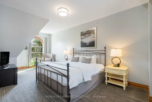 184 Snowbridge Way #207, Blue Mountains 5