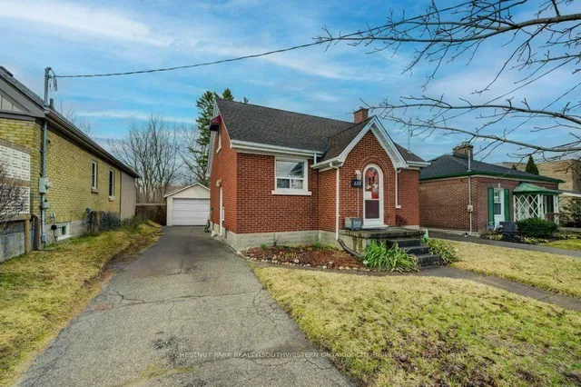 135 Stirling Ave, Kitchener 3