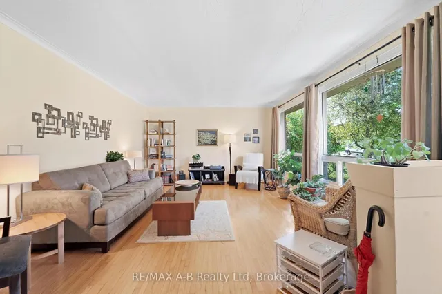 164 Redford Cres, Stratford 5
