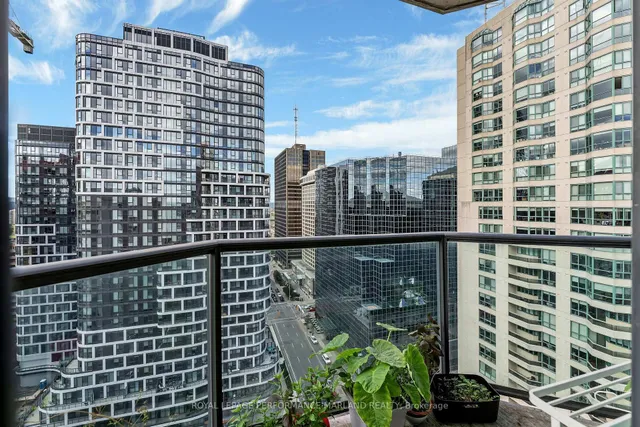 445 Laurier Ave #2203, Ottawa 2