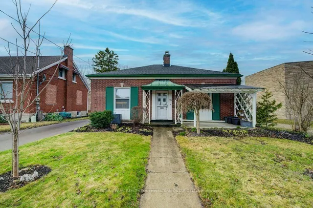 139 Stirling Ave, Kitchener 4