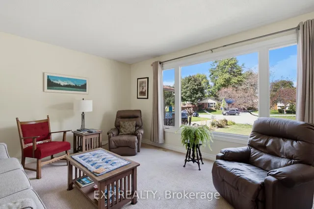 320 Culver Pl, London East 5