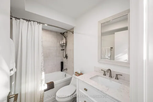 53 Merton St, Ottawa 3