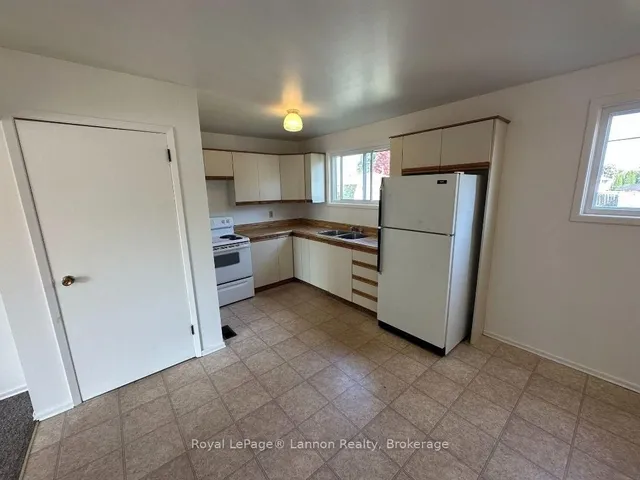 402 James St, Thunder Bay 4