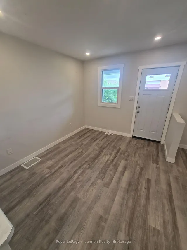 500 Wiley St, Thunder Bay 2