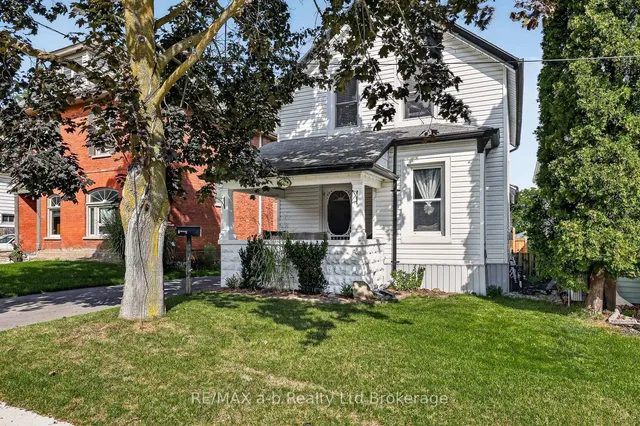 553 Mary St, Woodstock 5