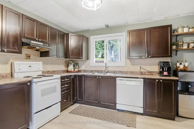 28 South Bayou Rd, Kawartha Lakes 4