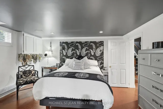 33 Centennial Pkwy, Hamilton 2