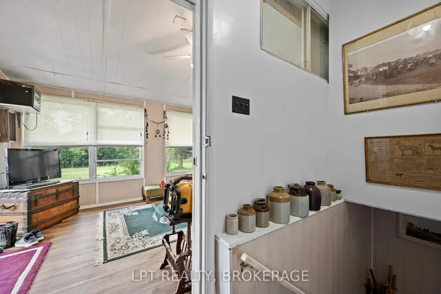 6087 County Road 2 Rd, Bissett Creek 5