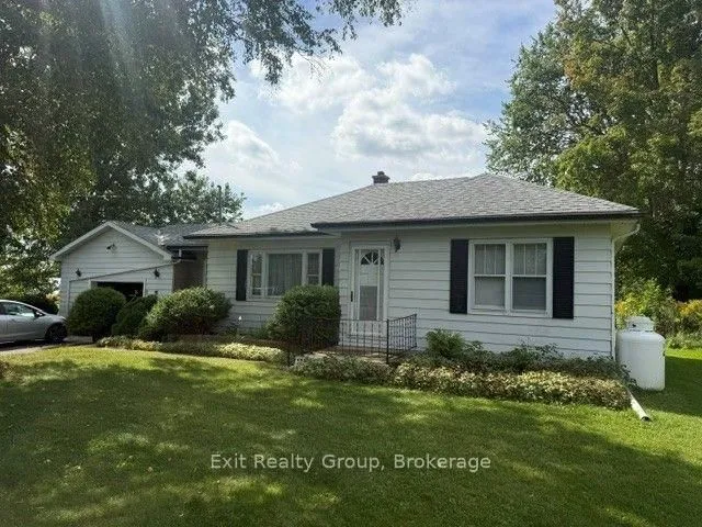 593 County Rd 28, Prince Edward County 2